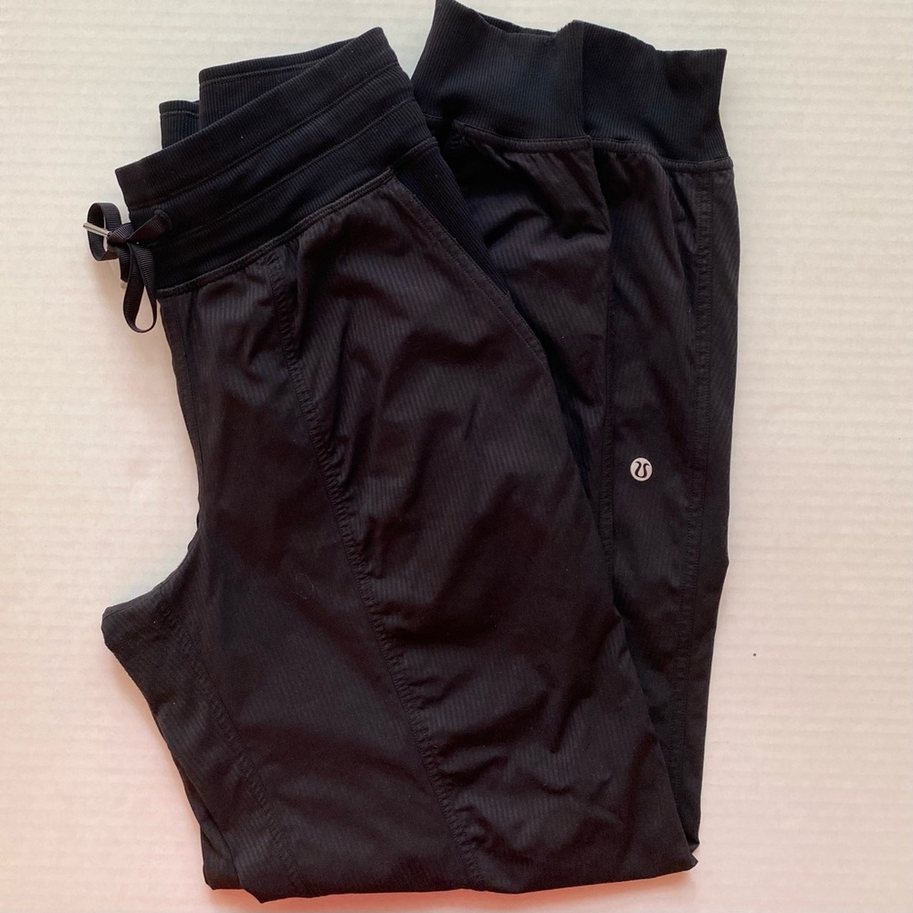 Lululemon Dance Studio Mid-Rise Jogger Full-Length, Size 4